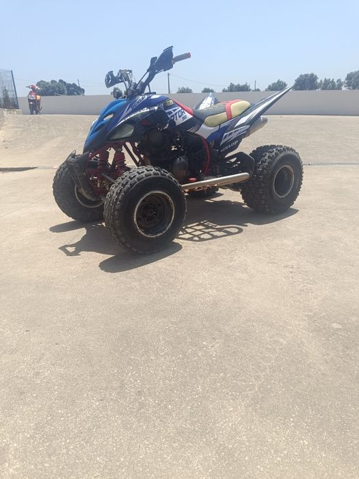 Vendo moto 4 Yamaha  350 matrículada