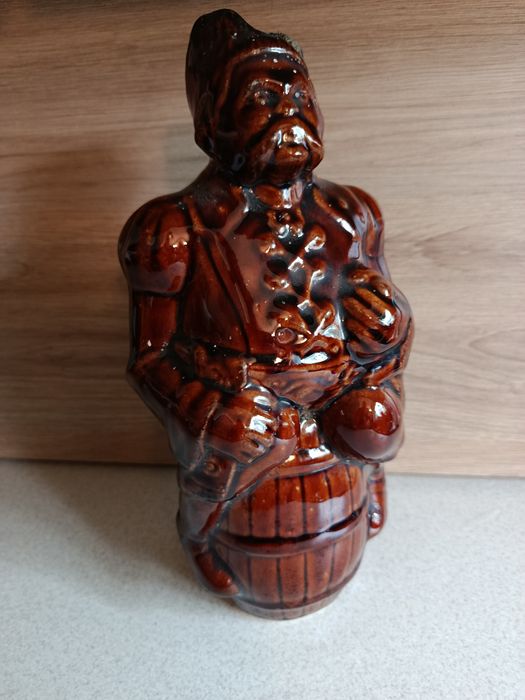 Kamionkowy dzbanek karafka