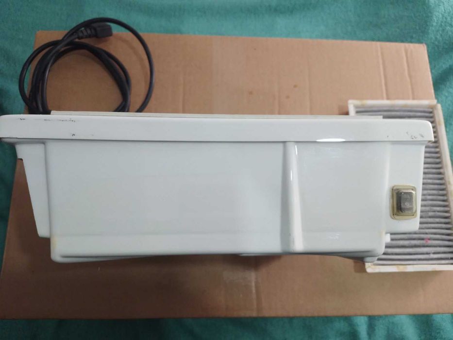 Продам настільну витяжку для манікюра