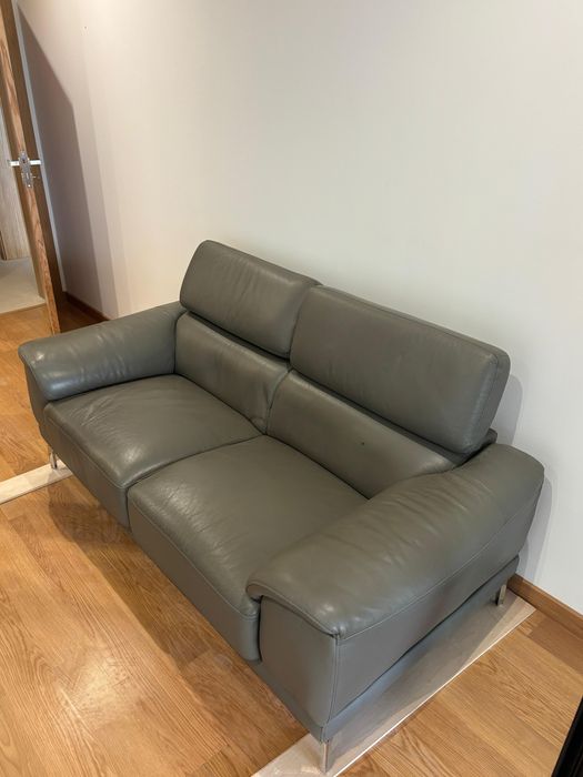 Conjunto de dois sofás de cabedal