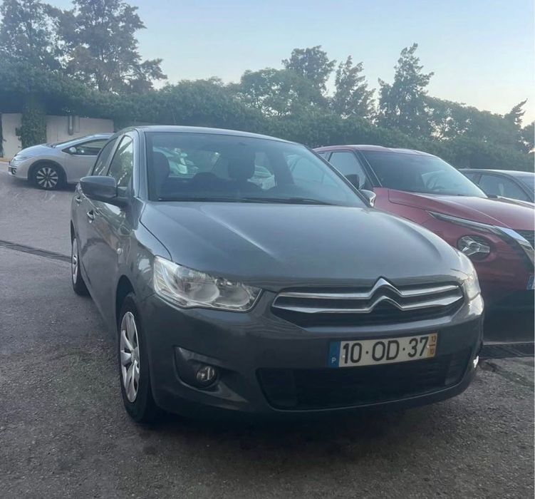 Urgente- Citroën C-Elysée 1.2 em bom estado geral