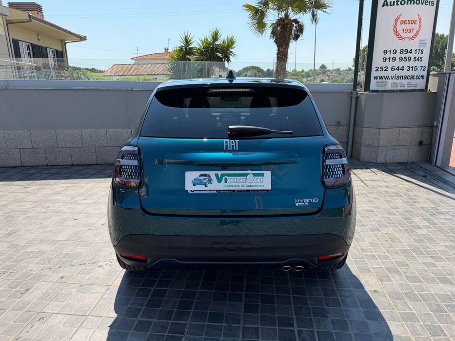 Fiat 600 1.2 Hybrid La Prima