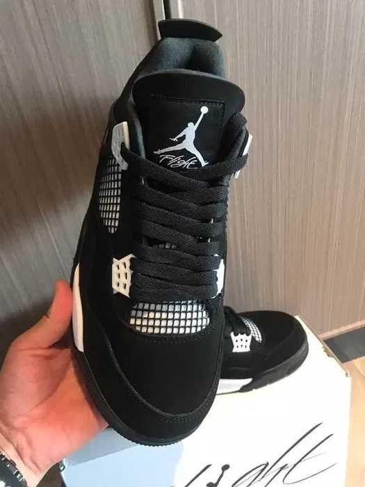 Jordan 4 Retro White Thunder R.43