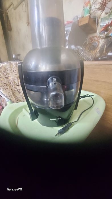 Продам соковыжималку Philips