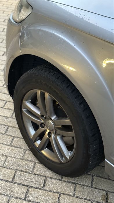 Audi Q7 — photo 2