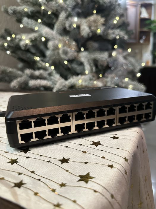 Коммутатор D-Link des-1024D и netis ST3124P