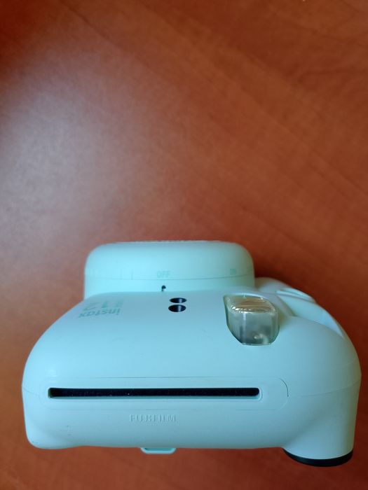 Instax  12 mini aparat