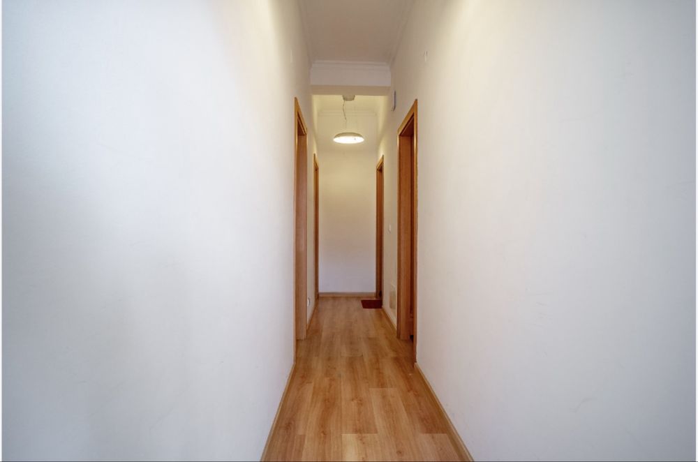 Quarto c/ WC priva. Monte da Caparica - Perto de Faculdades FCT e Egas