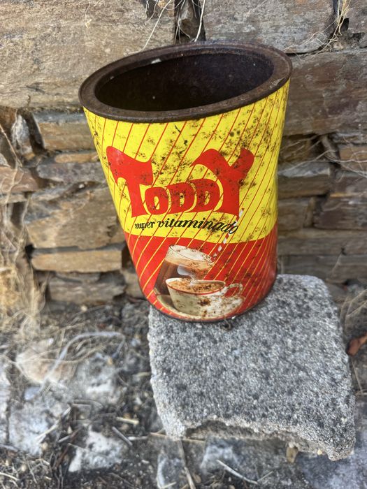 lata antiga de achocolatado Toddy Super Vitaminado