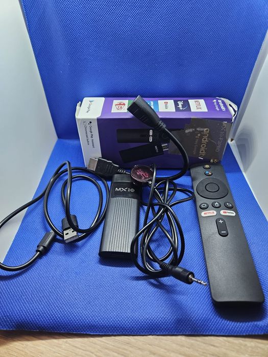 MX10 F3 PRO Android TV Stick 4K - Uszkodzone pudełko, wymaga myszki do