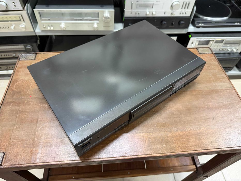 Odtwarzacz płyt CD Technics SL-PG390 Audio Room