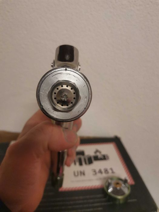 Pistola Iwata LS 400 1.3