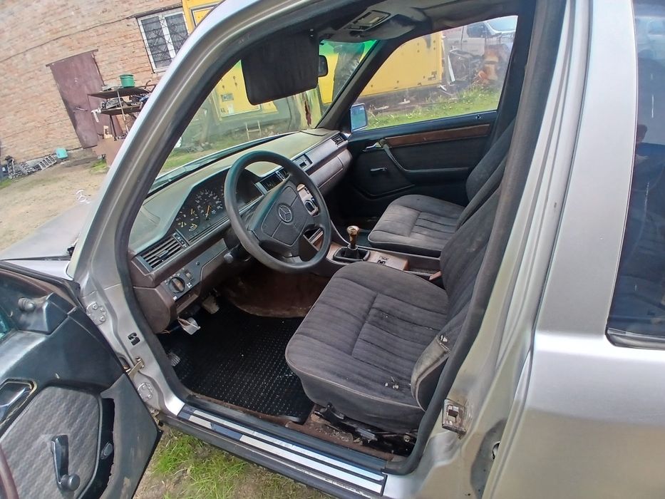 W124 Mercedes 2.3 Мерседес