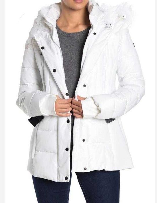 Белая куртка с капюшоном michael kors