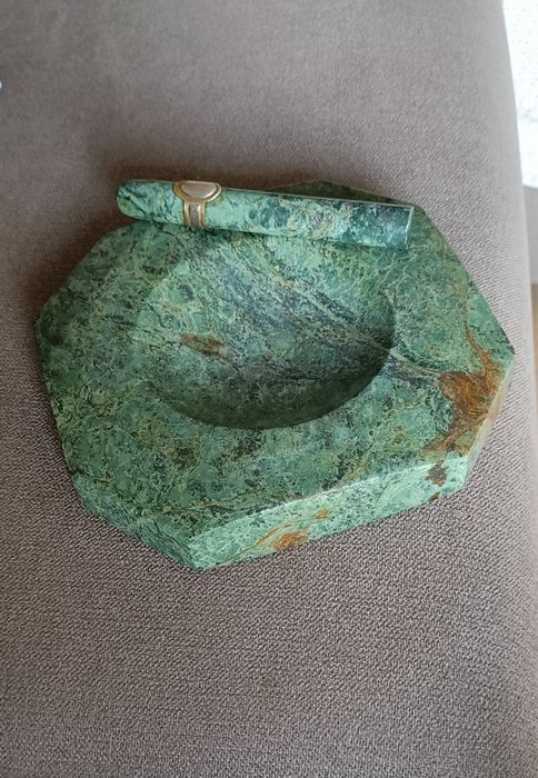 Cinzeiro mármore verde