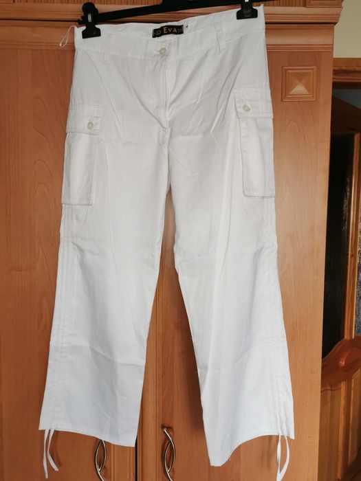 Białe spodnie 7/8