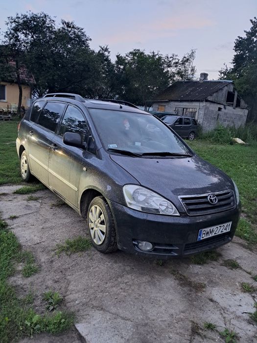 Toyota Avensis Verso 2.0D 2003