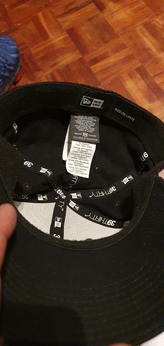 Boné Oakley colab com New Era