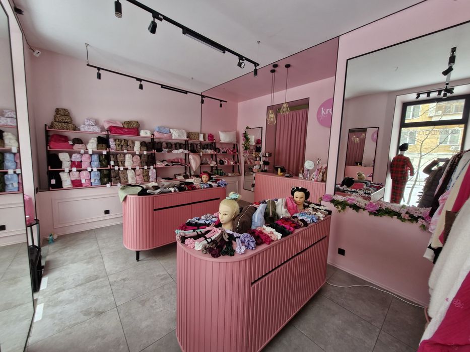 Без %. Фасадное помещение. Печерск. 1 этаж. 41 метр. Есть 15 КВТ