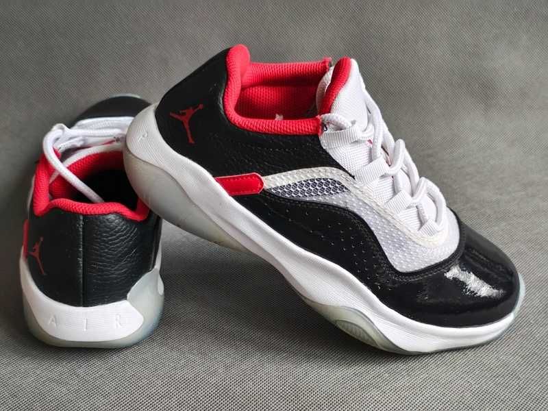 - Nike Air Jordan 11 CMFT Low - Sneakersy r. 40