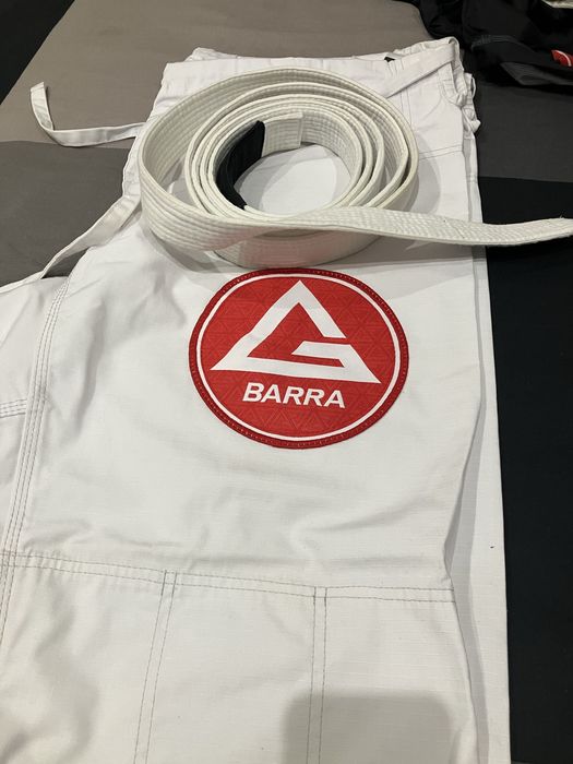 GRACIE BARRA - Kimono + White Belt + Rashguard