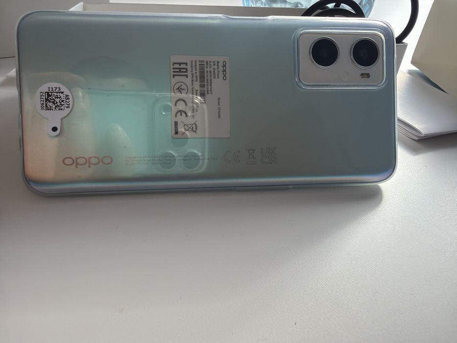 продам смартфон Oppo A96