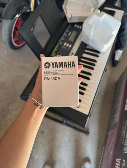 ÓRGÃO YAMAHA  pouco usado