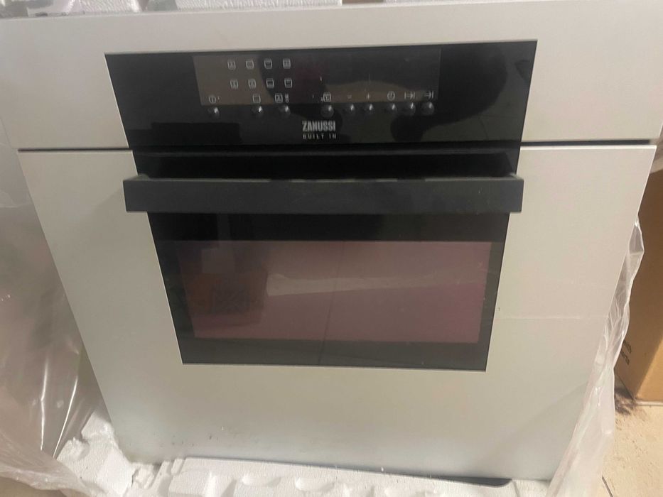 Forno Eléctrico - Zanussi