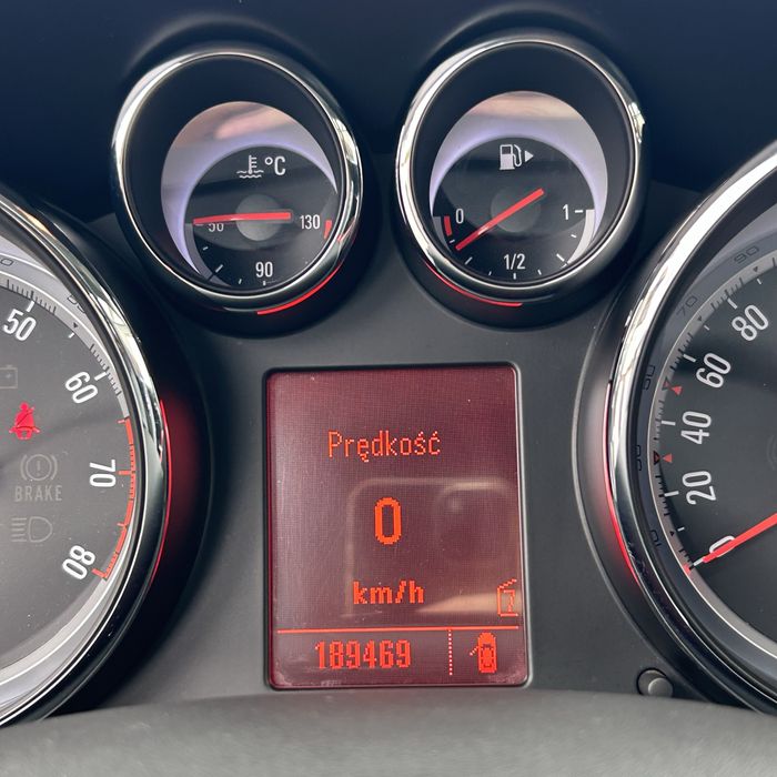 Opel Astra J Turbo 2010r.