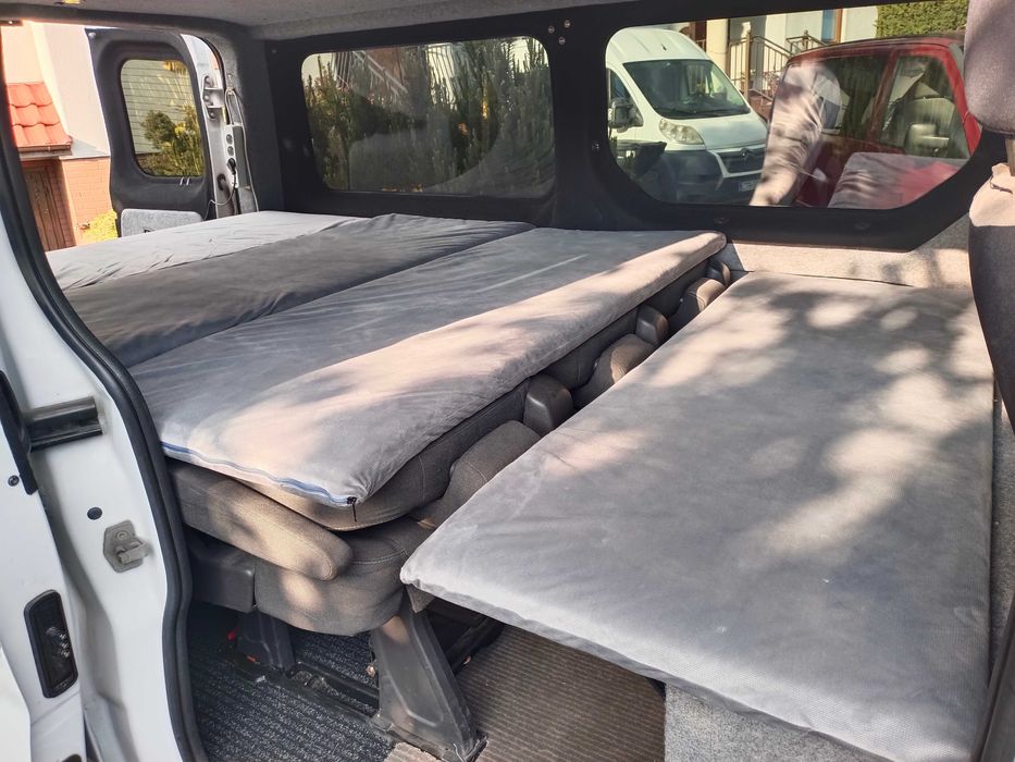 Mini kamper Opel Vivaro long 5 osobowy 2.5 diesel