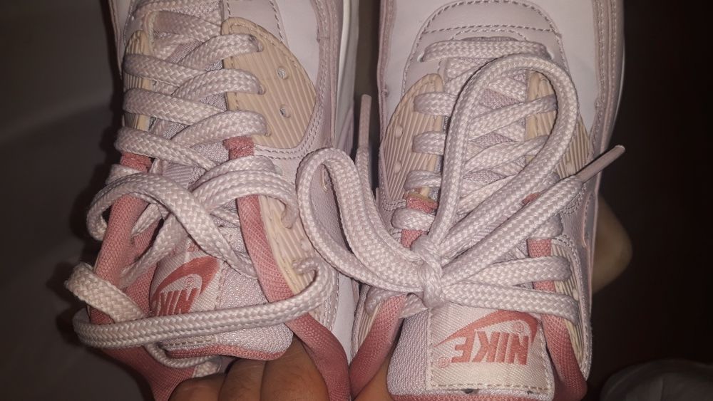 Air max 36.5 salmão