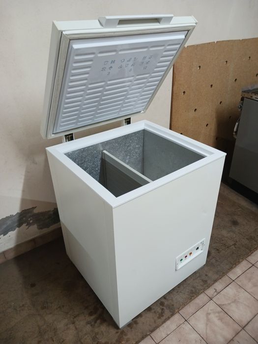 Arca congeladora 145 litros em perfeito funcionamento possibilidade de