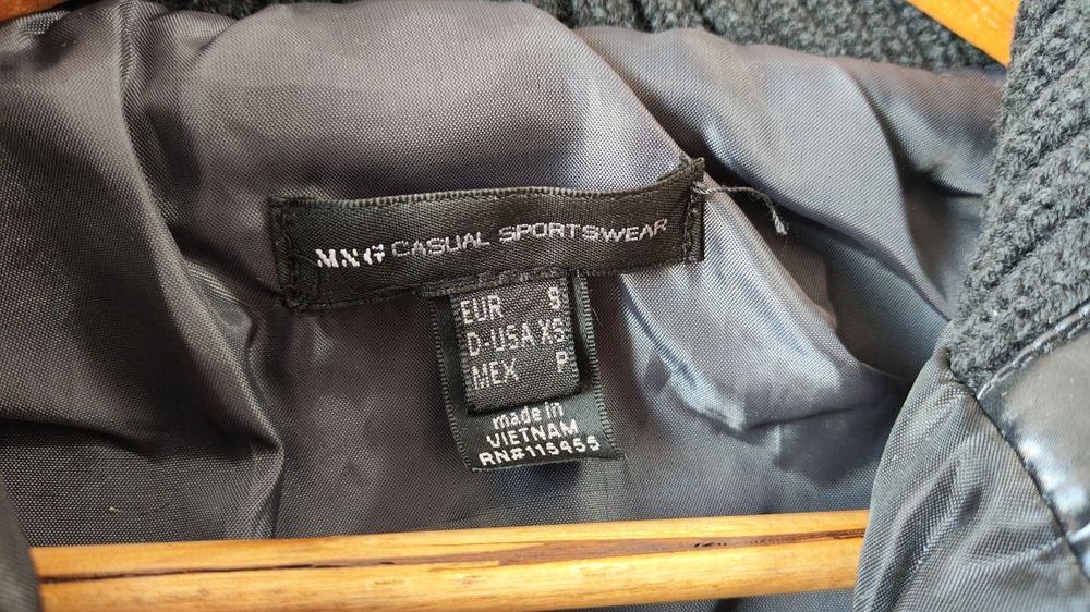Colete Preto Acolchoado