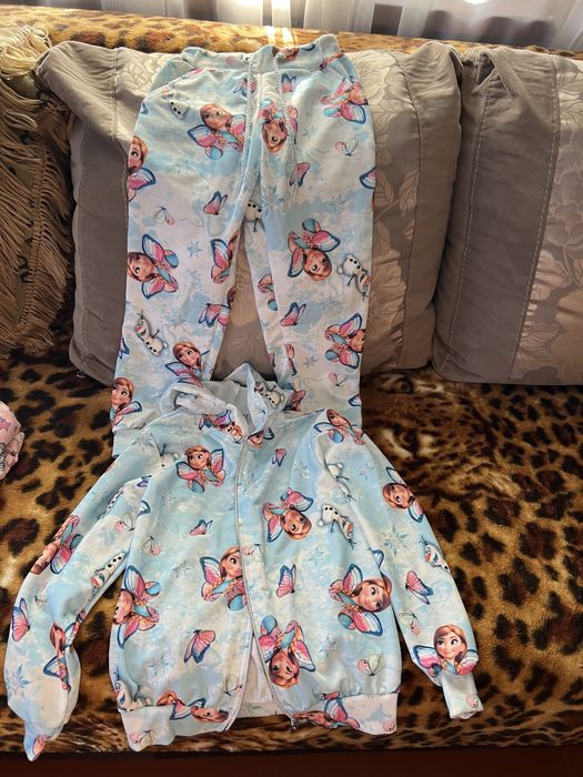 Костюмчик  для дівчинки 7-8 років