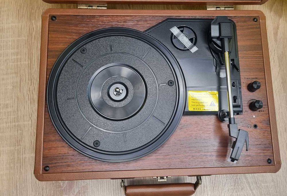 Przenośny gramofon bluetooth USB AUX jack na słuchawki