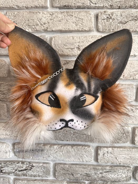 Маски , хвосты для квадробики в наличии. Хвосты. Перчаткив наличии