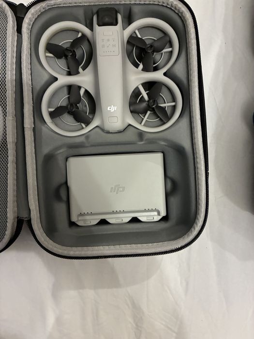 Zestaw dron DJI neo