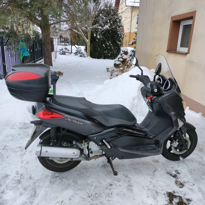 Yamaha x max 125 ABS.