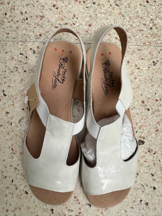 Sandálias Brancas da “Flex&Go” - modelo “Milady White"- Tam 41 -Novas!