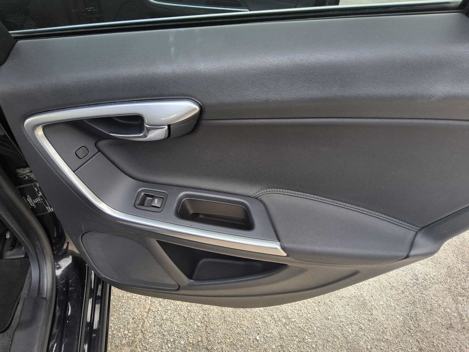 Volvo V60 D3 163 cv (2011)