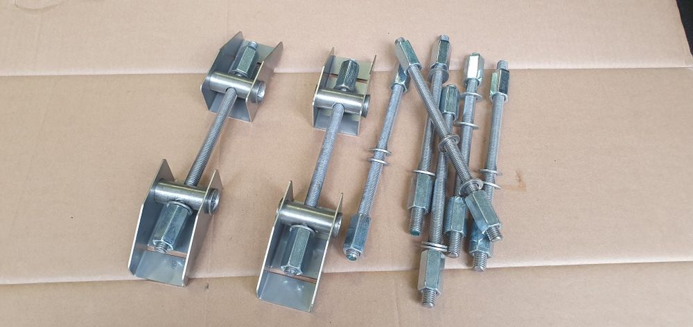 Klamry do balii, do sauny