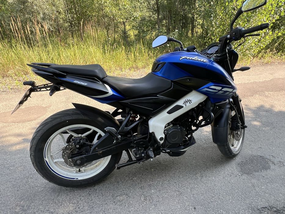Bajaj pulsar ns 200