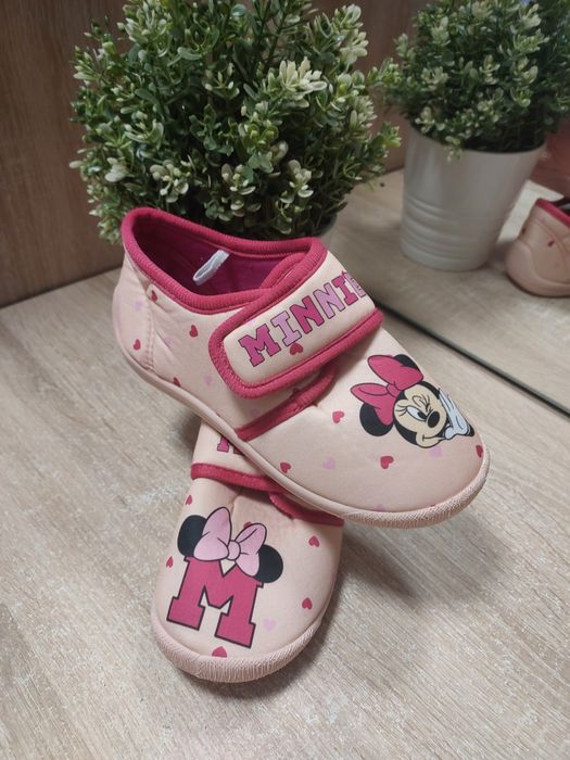 Kapcie dla dziewczynki Minnie Mouse r.30