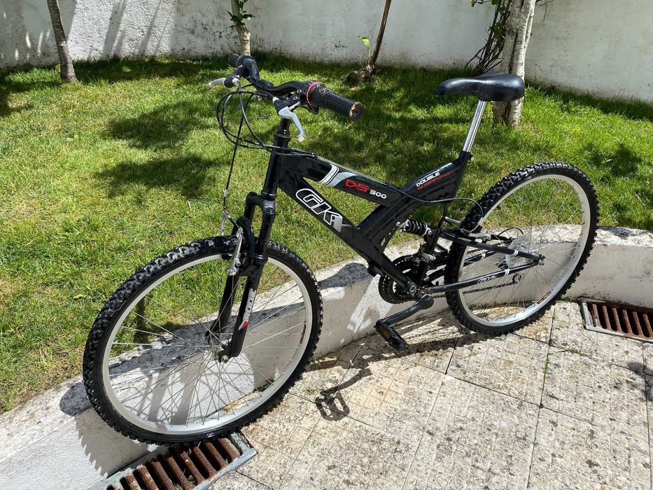 Bicicleta GKX da 300 double suspension
