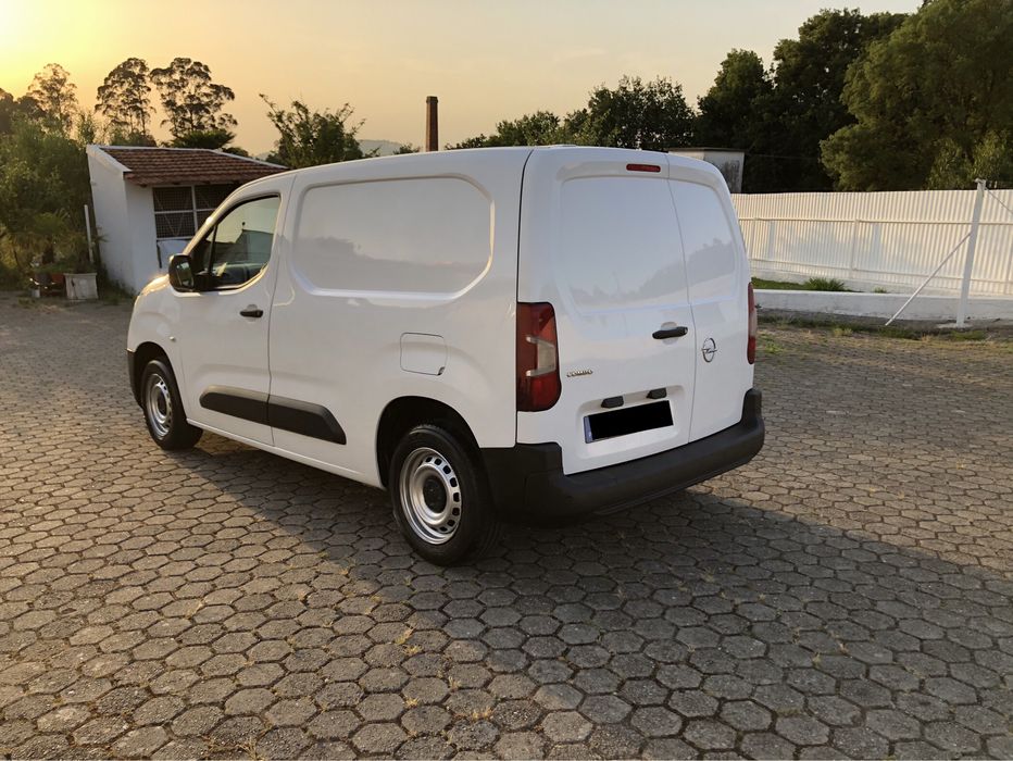 Opel Combo 1.5 CDTI L1H1 Enjoy 3 Lugares 2022 Nacional