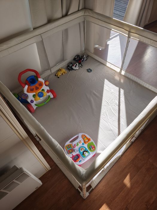 Parque bebé (150*150)cm excelente estado