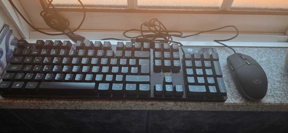 Combo gx rato + teclado mecânico