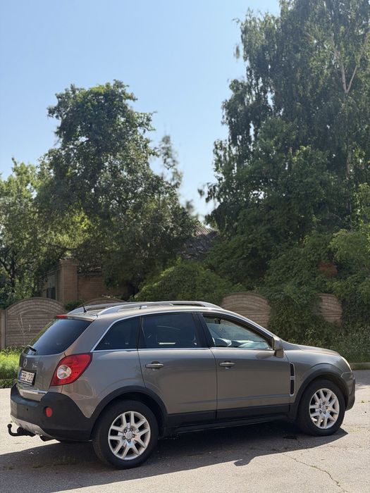 Opel Antara 2.0 дизель 2008Год