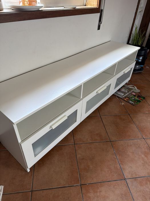 Movel de tv 1,80 de comprimento