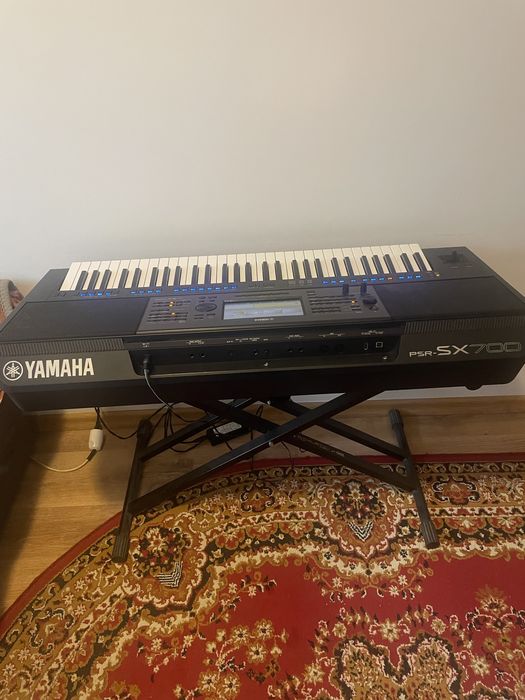 Yamaha psr SX-700